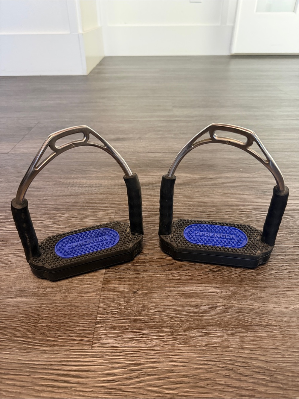 Herm Sprenger Bow Balance Stirrup Irons